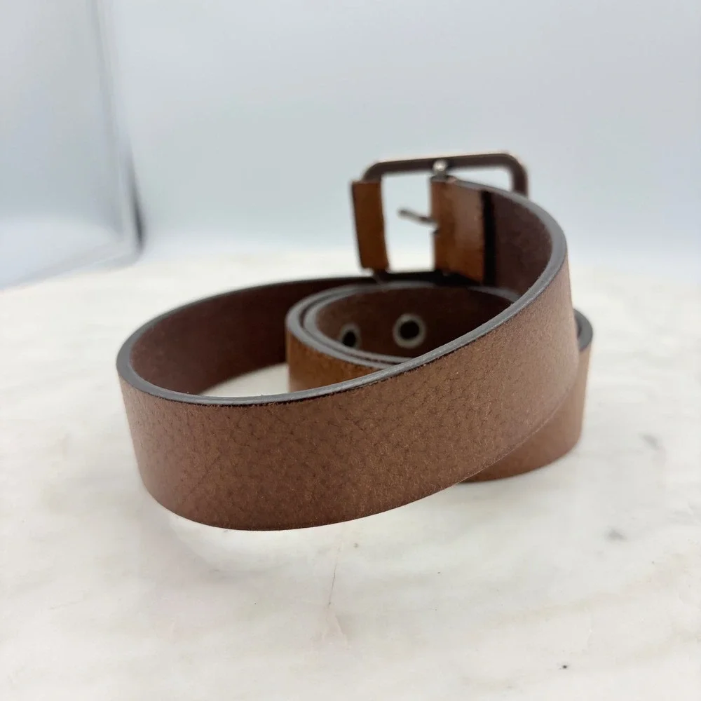 Frye Leather Belt Women 32 Medium Brown Silver Buckle Grommet Star Boho Y2K FLAW